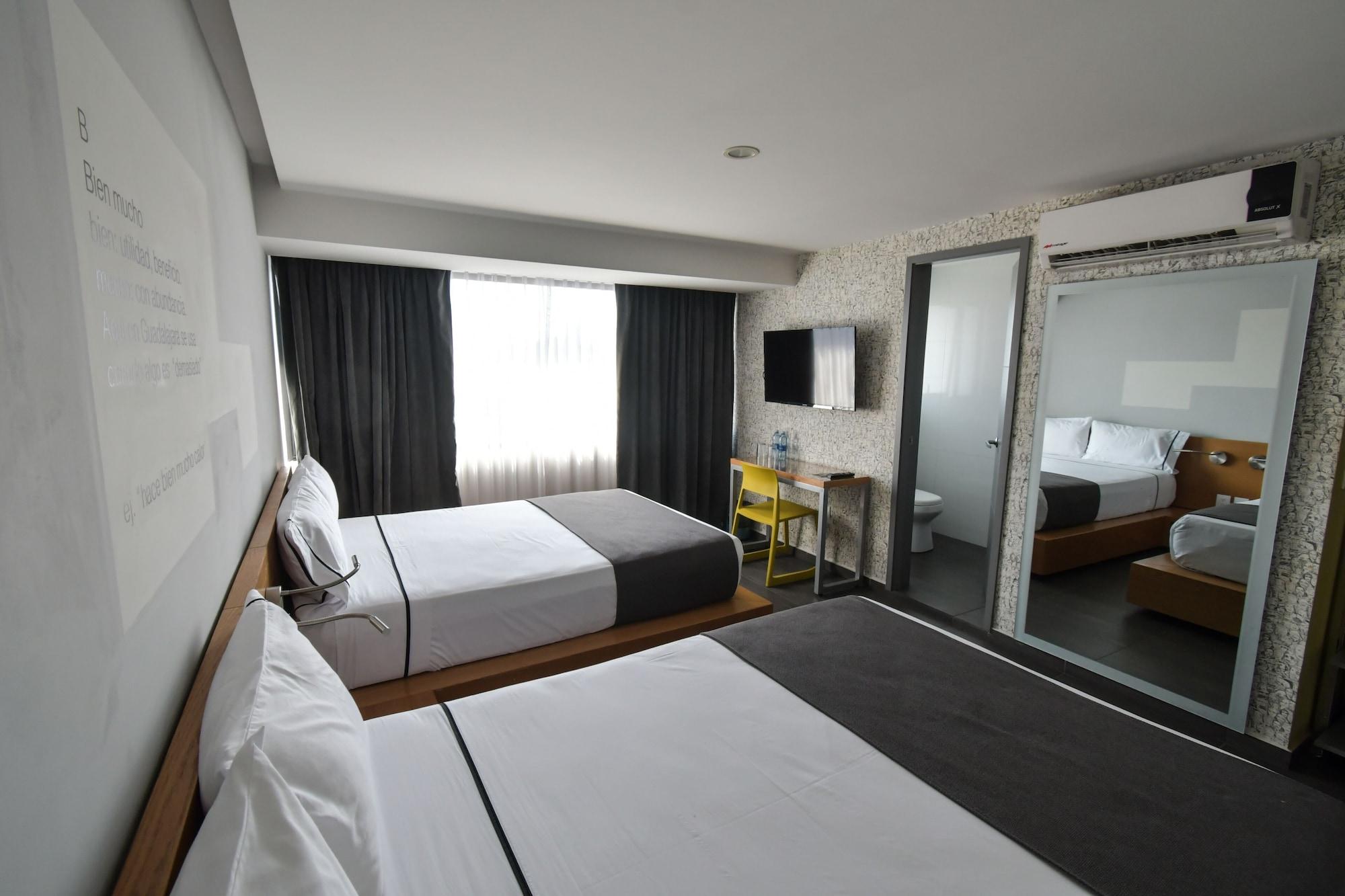 Hotel Perla Central Guadalajara Esterno foto