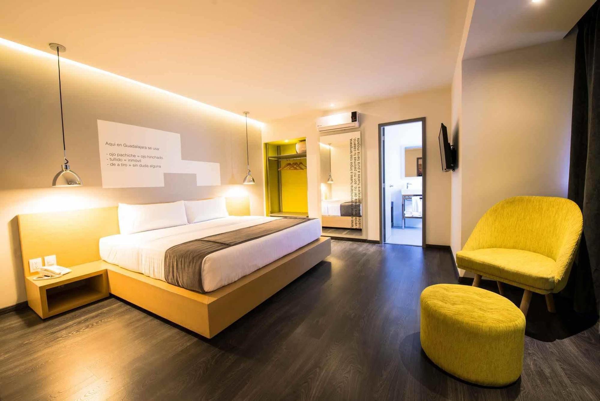 Hotel Perla Central Guadalajara Esterno foto
